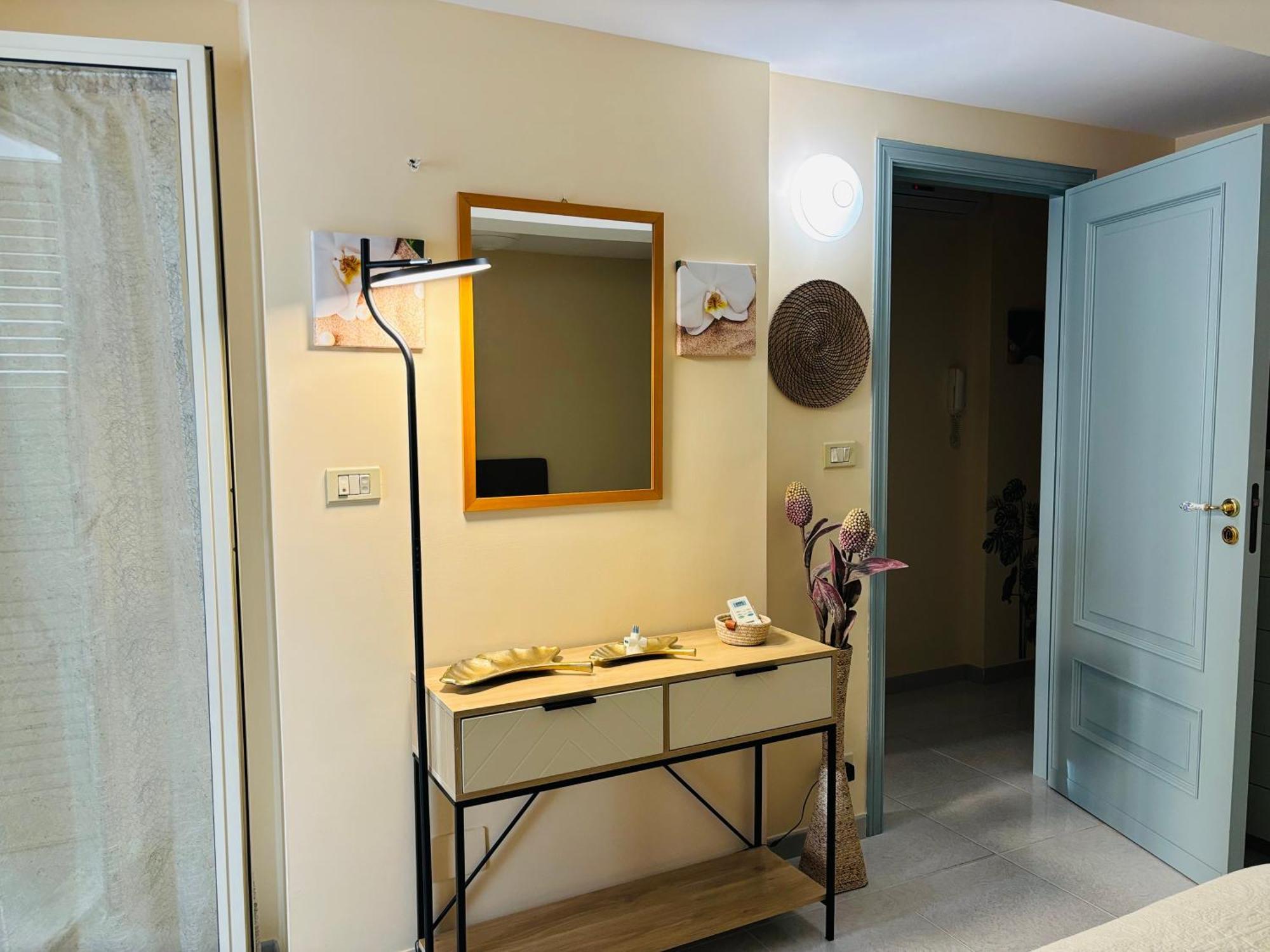Apartamento La Mansarda Giardini-Naxos Exterior foto